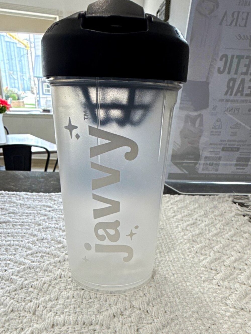 javvy 24 oz Clear/Black Plastic Shaker Bottle Flip-Lock, BPA-Free USA